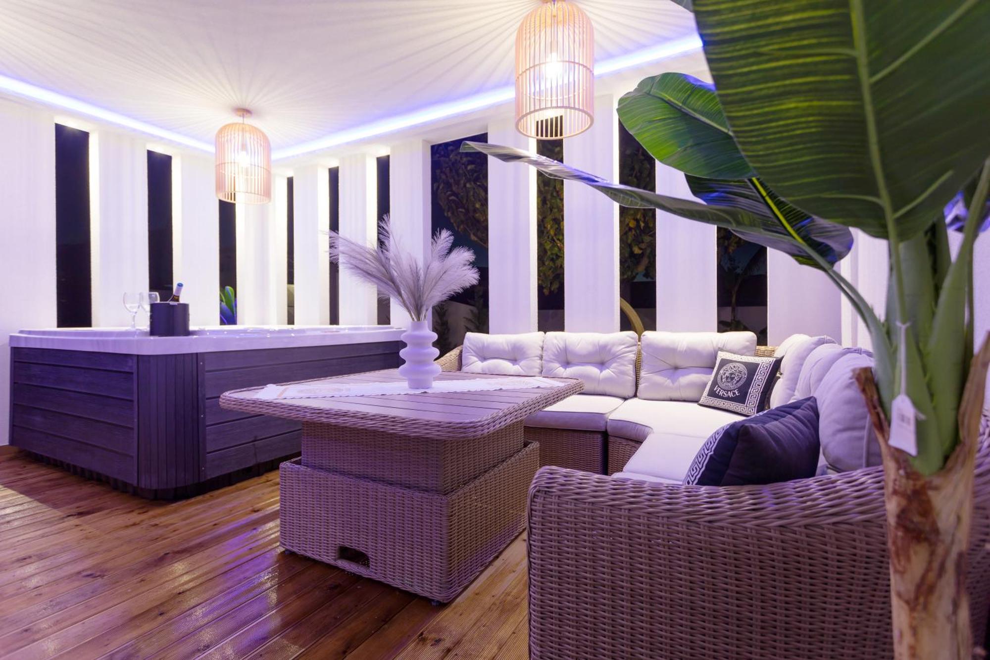 Muthee Luxurious Private Villa ลากานาส ภายนอก รูปภาพ